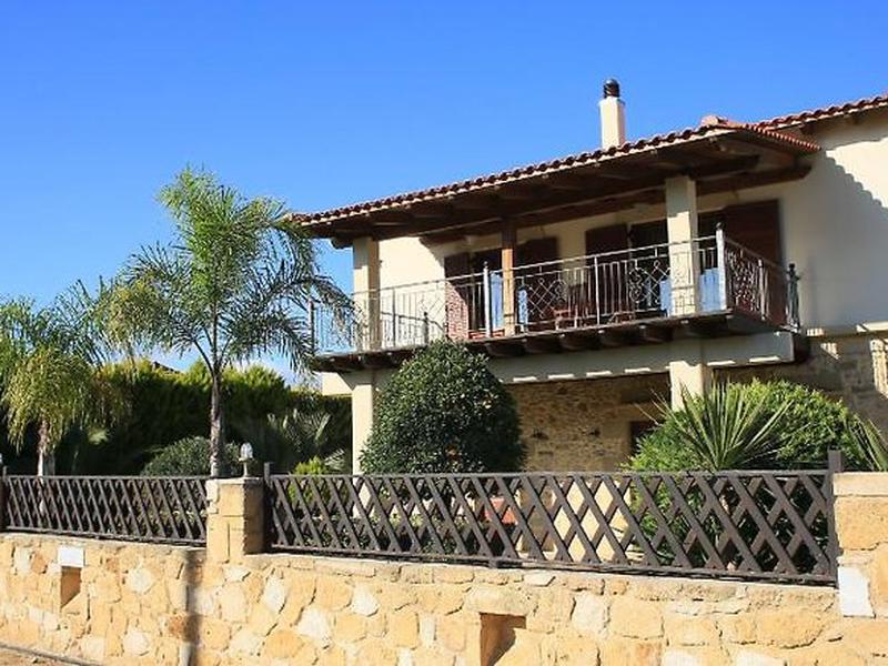 DE8F4C68B61DD5E199DD477CD4B00C04