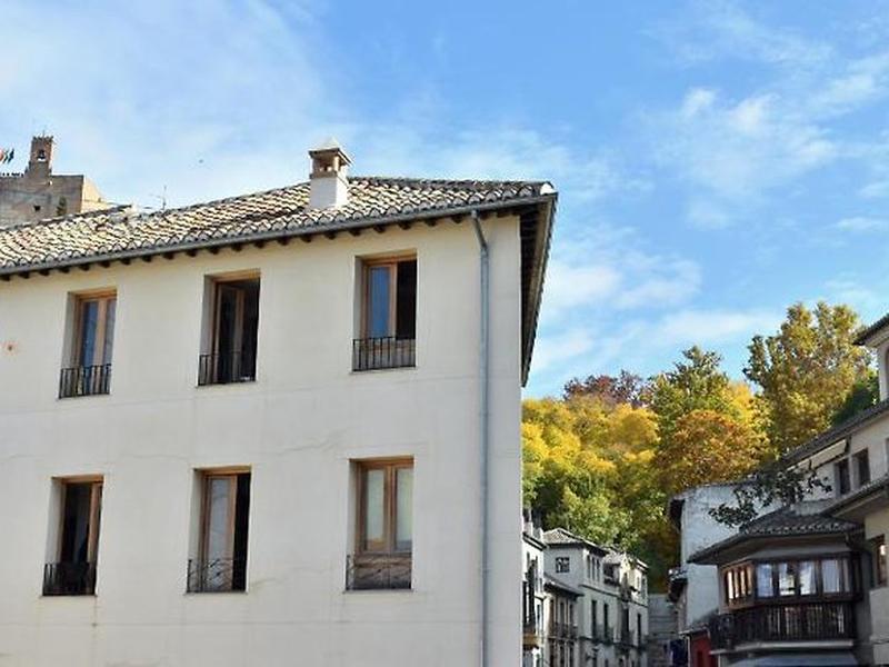 1299A1FE0B1BED8A82D53D0E6F5AC5E6