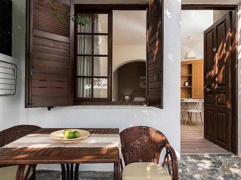 EF95A1F4443E8B8770C81268B53600B7