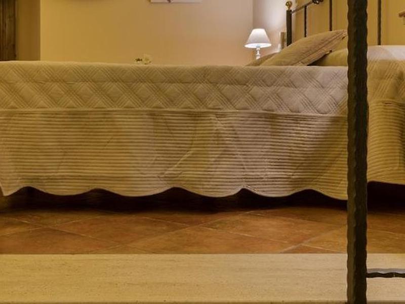 570EA32F40E771296AA846A69C540C3E