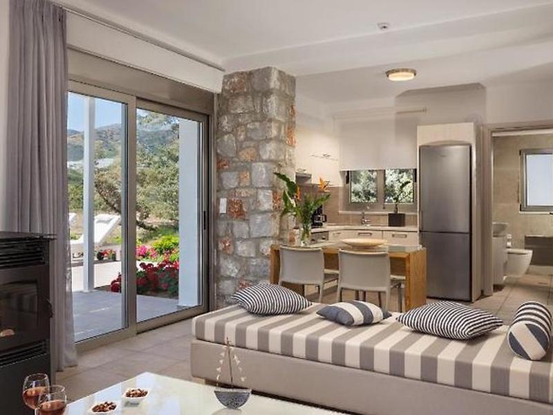 96C9CEC7E1EC7ACA3626A7EC74411447