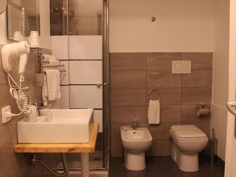 39A31E4BF459FAA1BB0FE0A438EF06A9