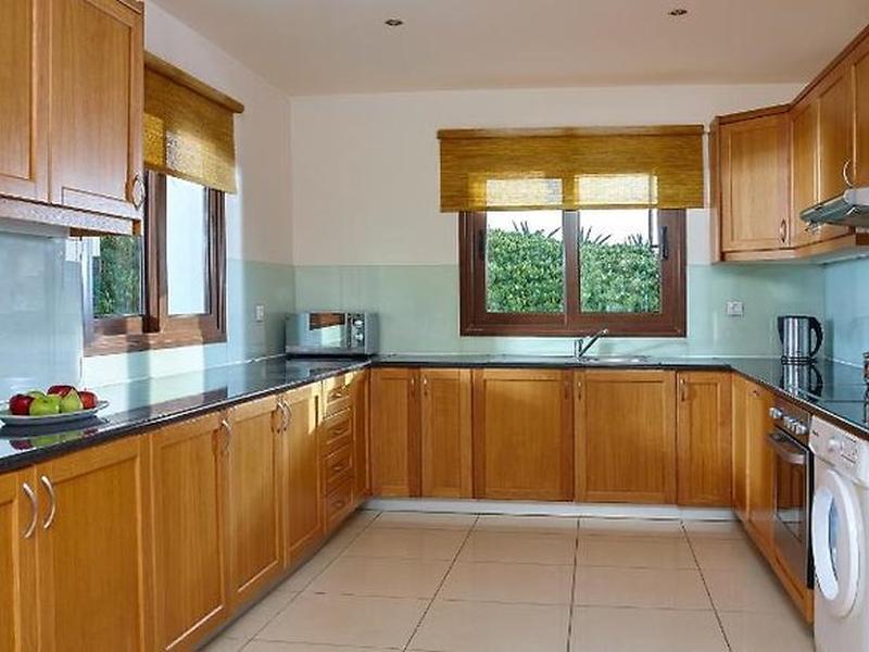 E80D5E6C48432BE42D9338184807D22A