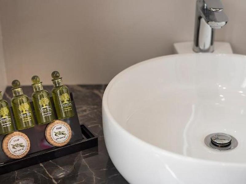 1FD112B1E56591411BC59CE503987360