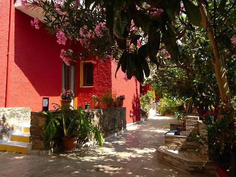 4721DAF39521D126B5B95D3C853256F2