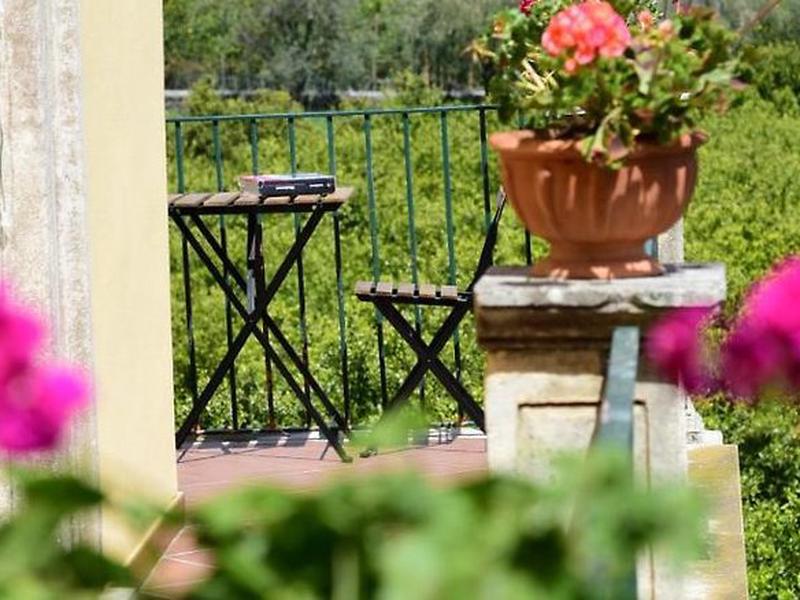 23100621E9F4D0B535749F0239DAEB06