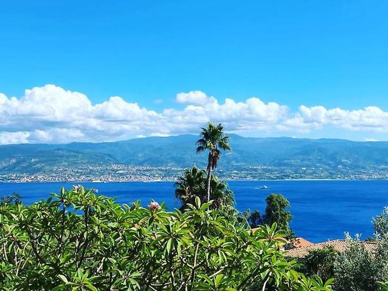 3FB20DC9664056E5CF2C149F27F2BD09