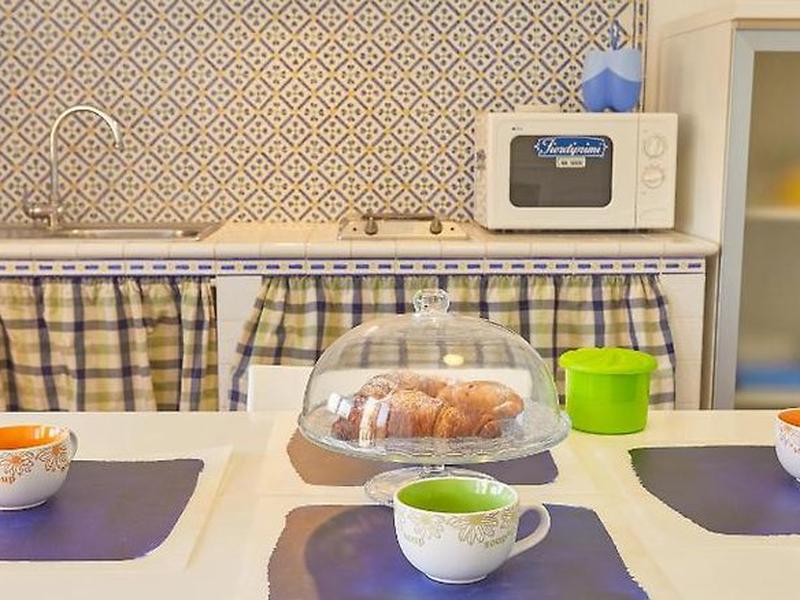 CFBF3BA1DB488174D89EDC8A274ED50A