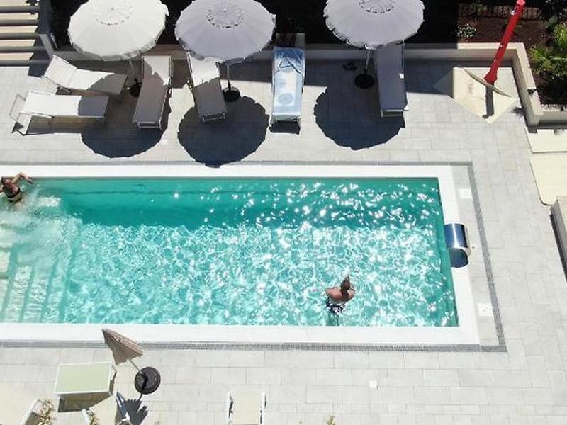 70FE0159068B7EFEFD77E1246D8624C4