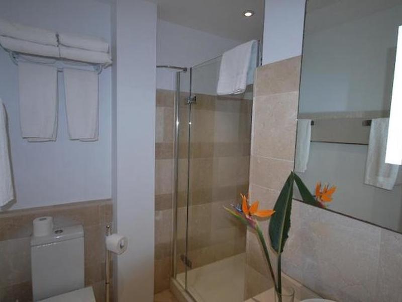 6949C48E8CE72849323AD47BE97F66A3