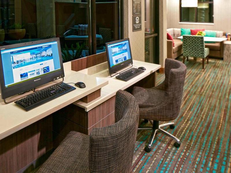 E71E841700198A9DB566E697E16E75BB