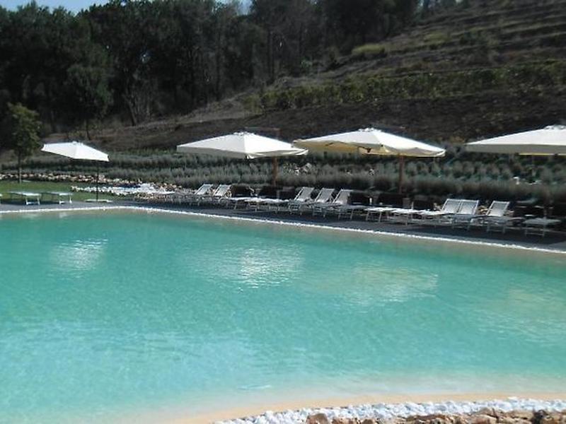 3F2AE206CE9C7F53145422902DE0077D