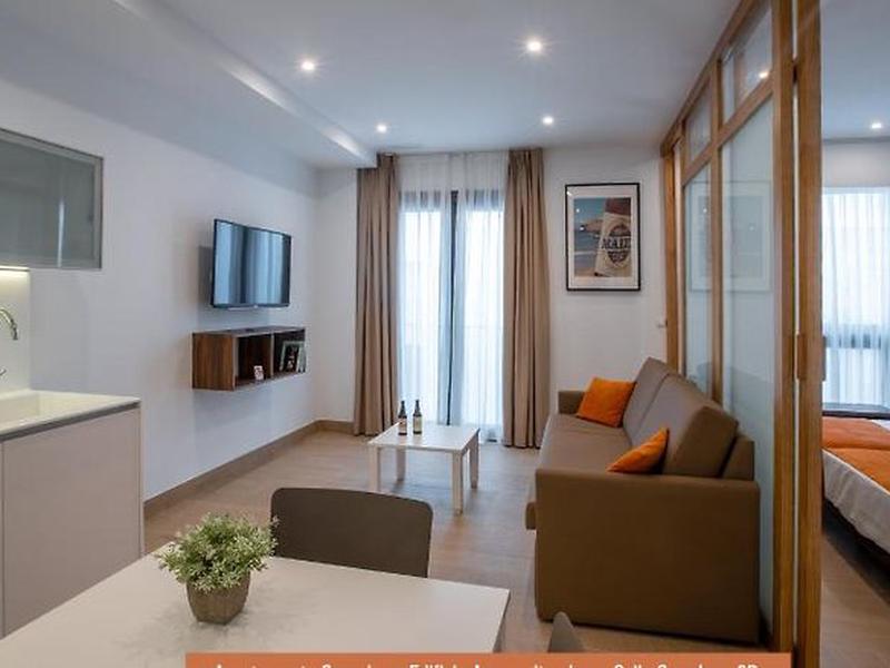 5FB4F2E277D8F269EA9CDF881F657856