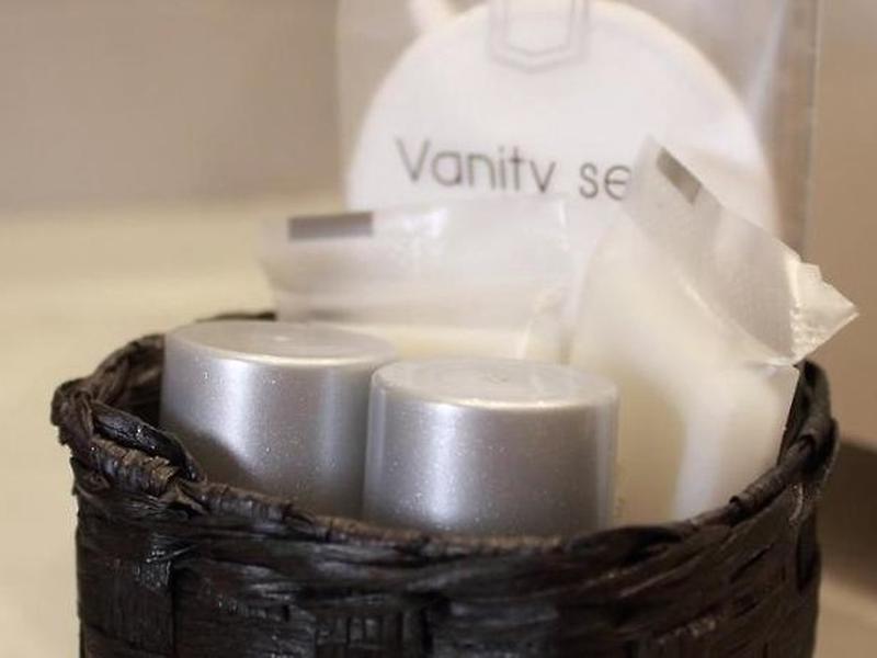 8C7DDEC064BFD25355735F6F7B4E3111