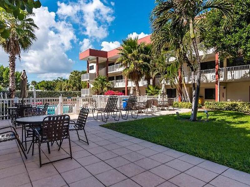 E0A27C9B9AB38B8D082C55EBFE8B9DEA