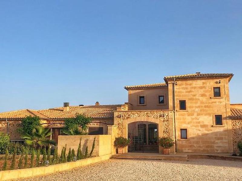 8760EEA881195FF4C4AE2F4B48DF8CE6