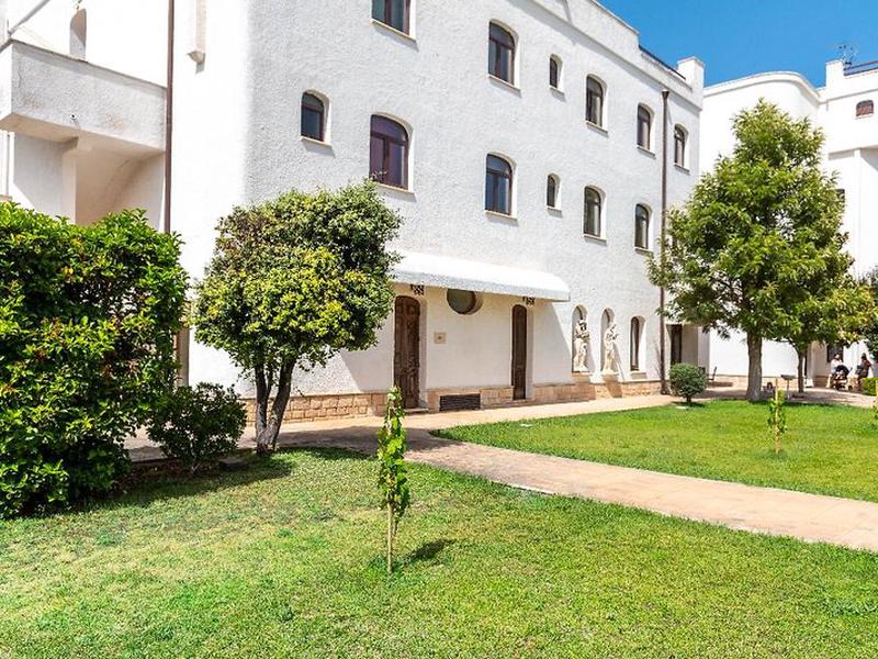 FC085F393E6449A3F3959345E49FFF4D