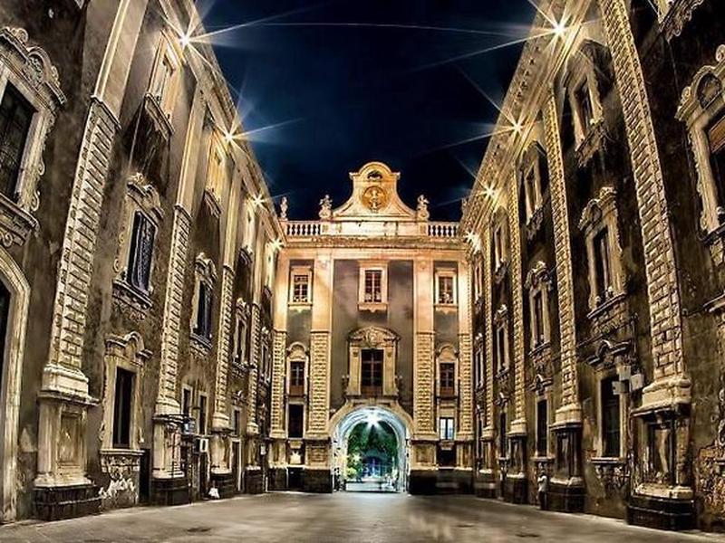 21C39489AF3A57BC629D084C6488DBB7