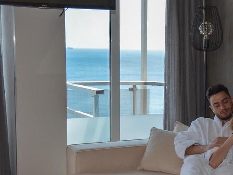 6208B69EB84D38CDB8A3E3ED870EB888