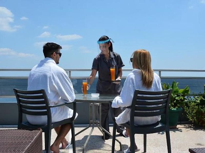 B869F2CBB22A8883F0FBE546D52B72E1