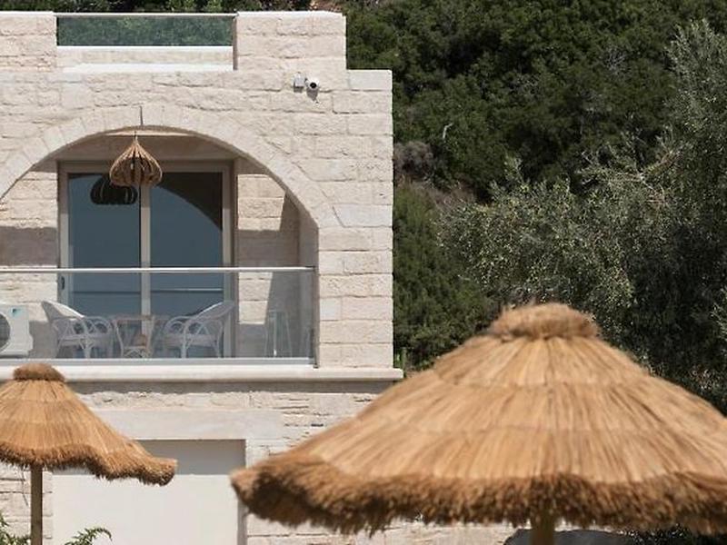 19334F3E2103DEDFAAACA158807D1CC0