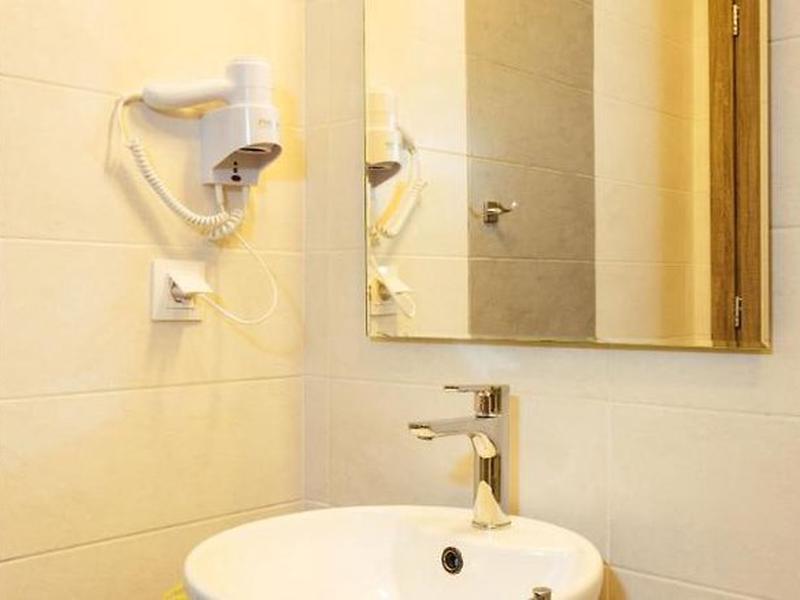 64932F2C36A6F35F13352B053ABD4F1E