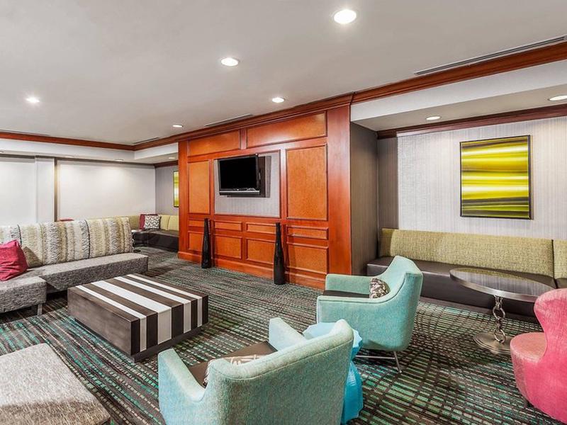 A6B4E6E556E0FFC13B3E4F77369F89EF