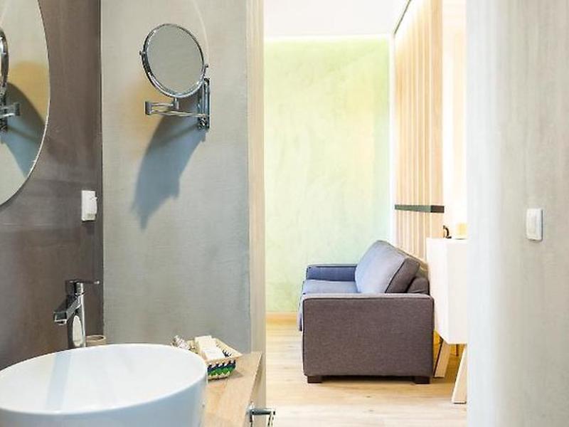 D3BC660D1586B12B6077E4BB81C2F3EA