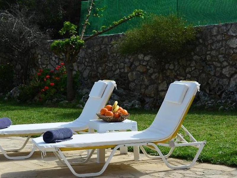 44FBF9BAD0F55637CA01C58AF70EF498