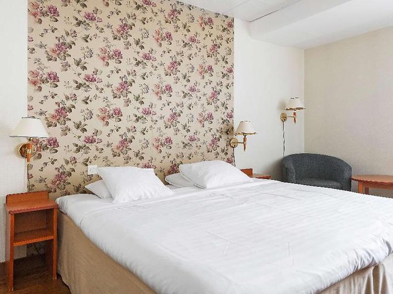 AEC91EEF2309F5B67360A5B868C7E14D