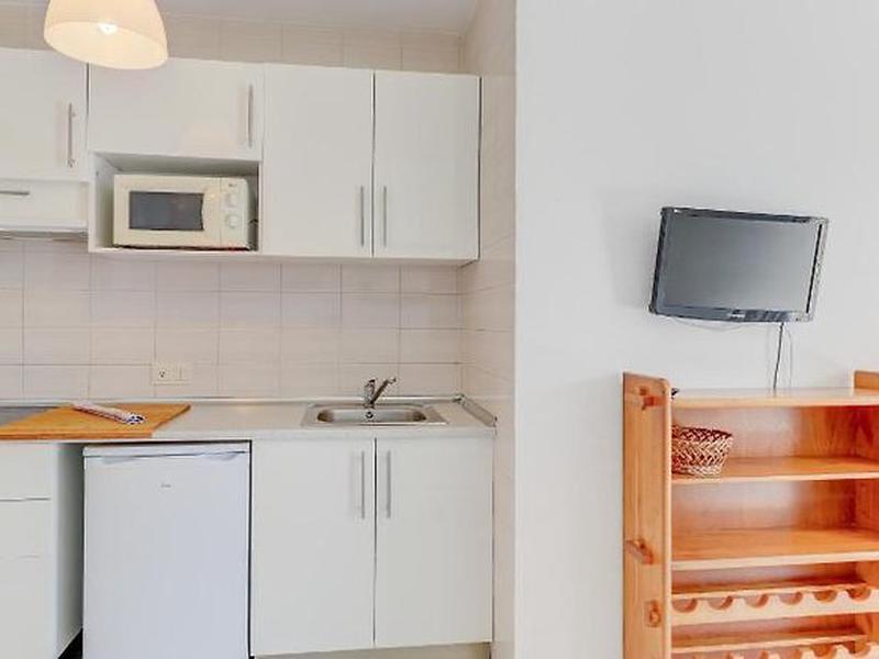 A73FD4BA51852DF4B5A1BAFF295D57E5