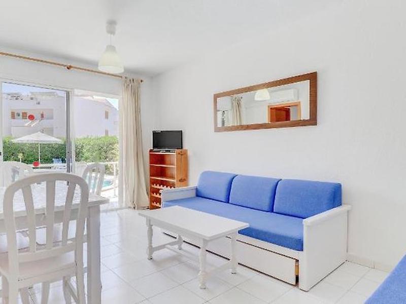 7CFD90B28657BAE372454ABF8DBFF1A5