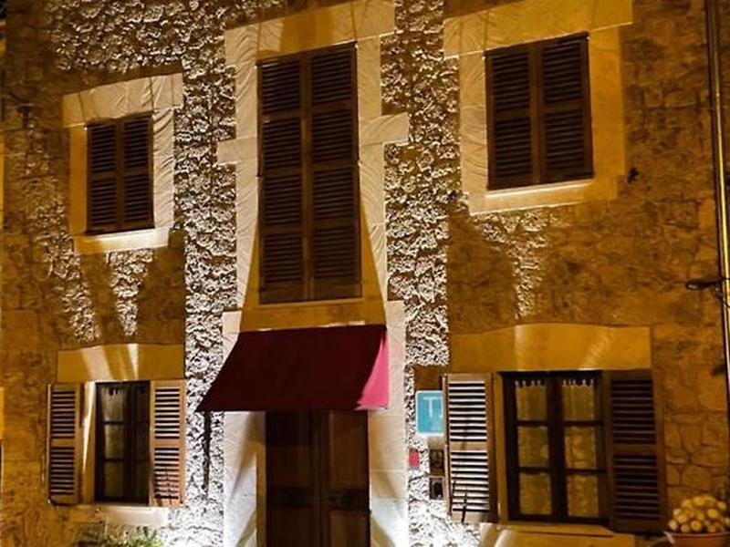 FCF06B6FC1451C5EC22C8CB4B5786FD5