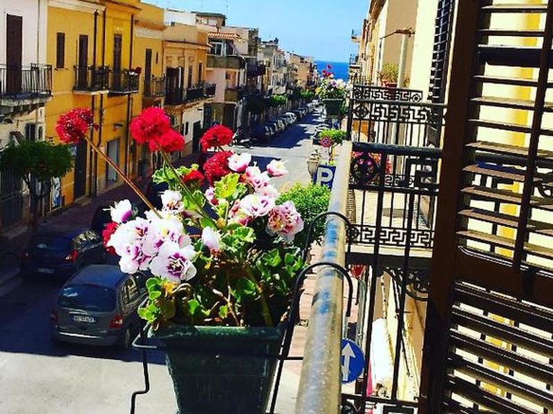 B4B02890A0B0AF2DE71848EFAFC8DBBB