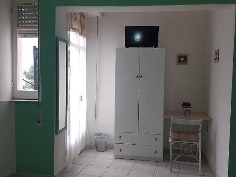 909E801D59BFF84AFA858C6CFDF092DE