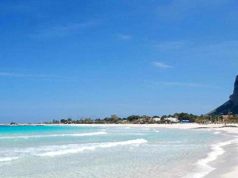 271C8DA090E305DFA31ED0DF40E66757