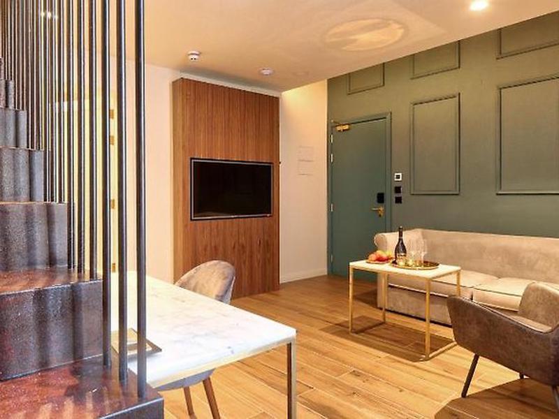 3445FF4668989144DE158B2F315297C4