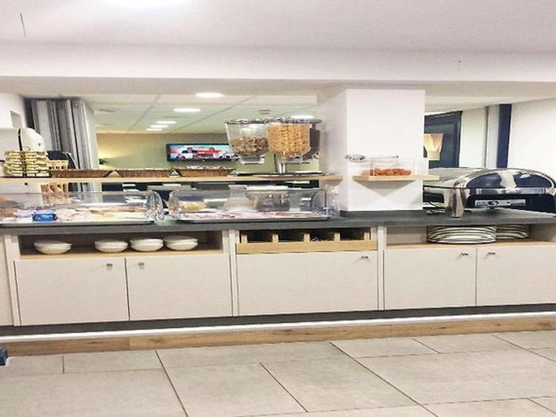 8C9FCA51B90091720922C1FF653FE8B8