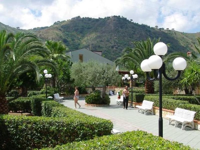 EF59C87F8E9DBE9FB156141D37D623B0