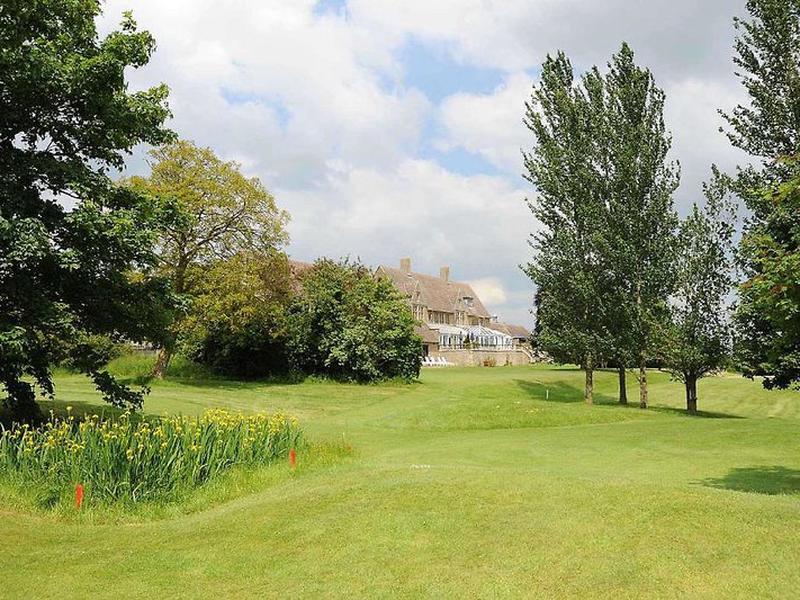 CFE2B3A23BD5E57ABDD9BC84C402F916