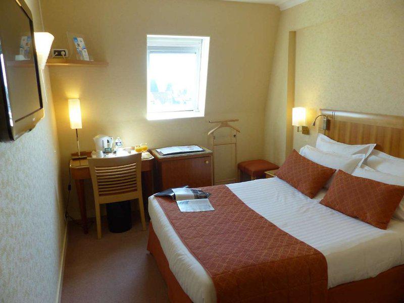 168B6D4F8ADC8373DA5982BD4576F4AE