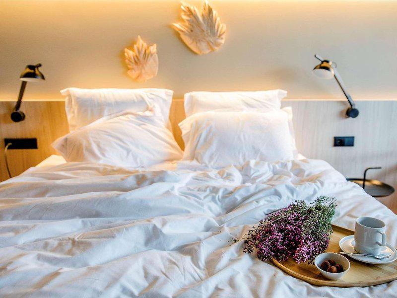 1323C119A4BA22BF2B628BDB09F12213