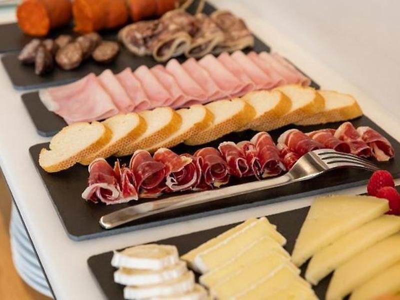 03A7189455BE7D20B609B58DE6A5377A