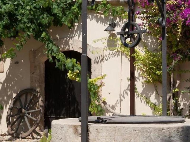 DC1B3496FE4E144E8574D75CEC75E98F