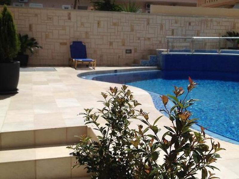 AE548754367F95F6DC587CD0F97F2E3C