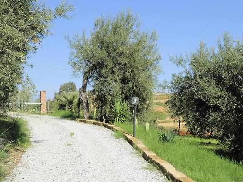 0E19A8679B481DEBA89D7DFDC0F4D09C