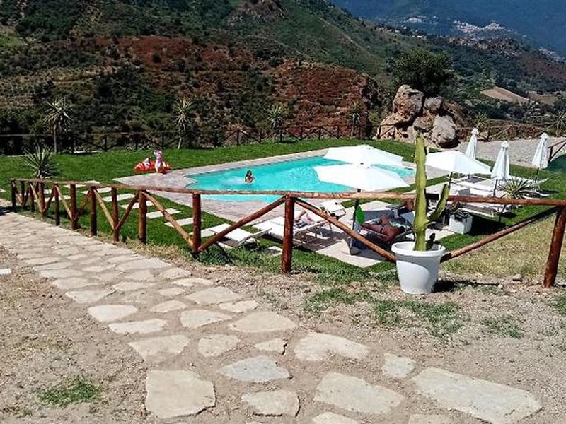 94B98B77074DB6553284FA6B74BD29A3