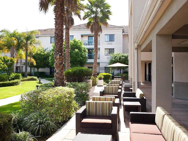 838B815504D5C128AC4249012498271F