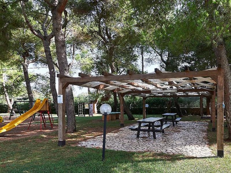 38D1A1DA17D0D4D5BB56810F44CEE7EB