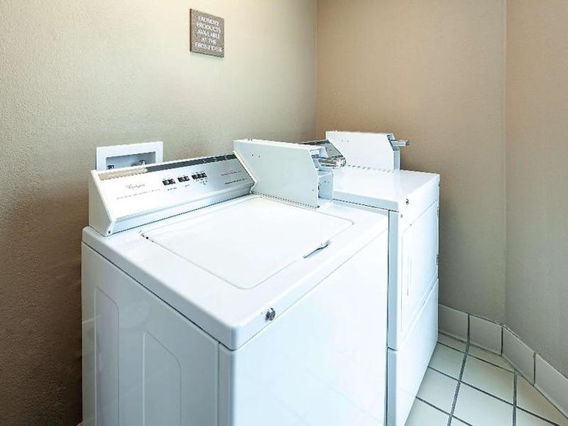 410F55A44F139A99021A10D3F8402F56